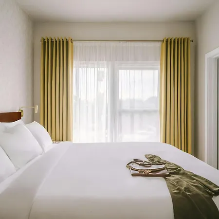 Beverly Terrace Hotel Beverly Hills, Sonder By Marriott Bonvoy Los Angeles Exterior photo